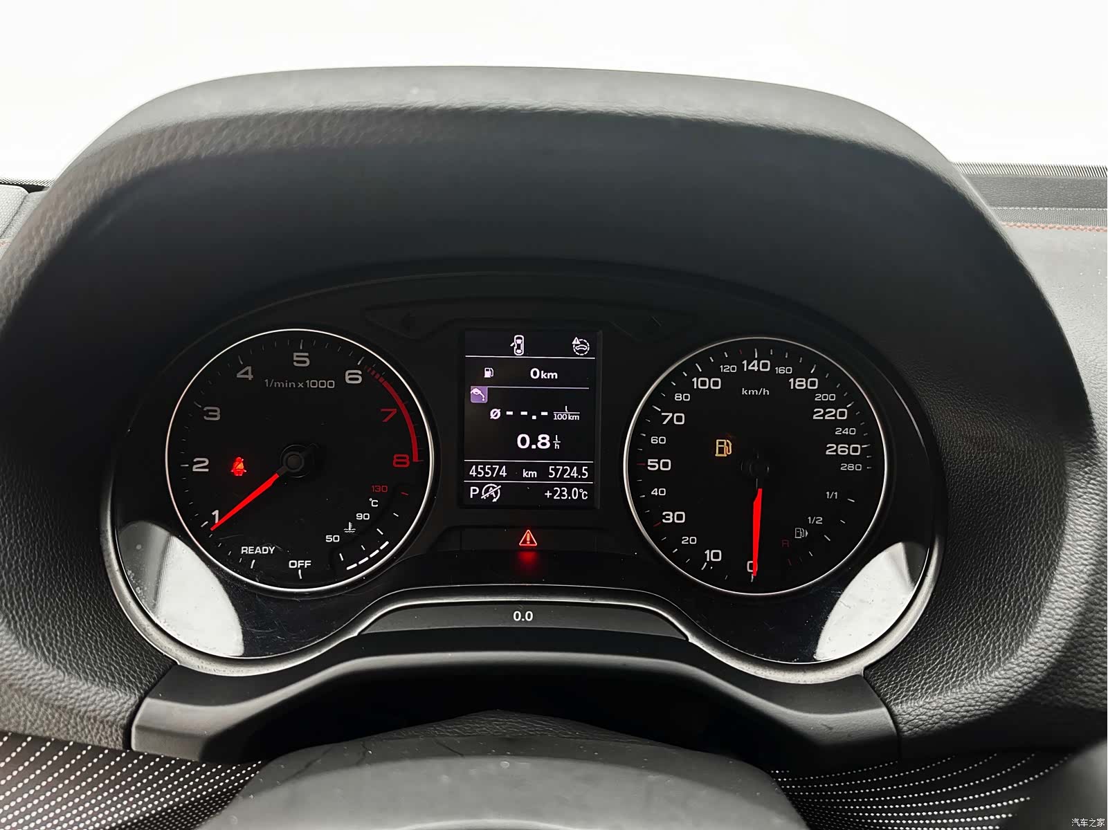 Audi Q2L, 2022 13