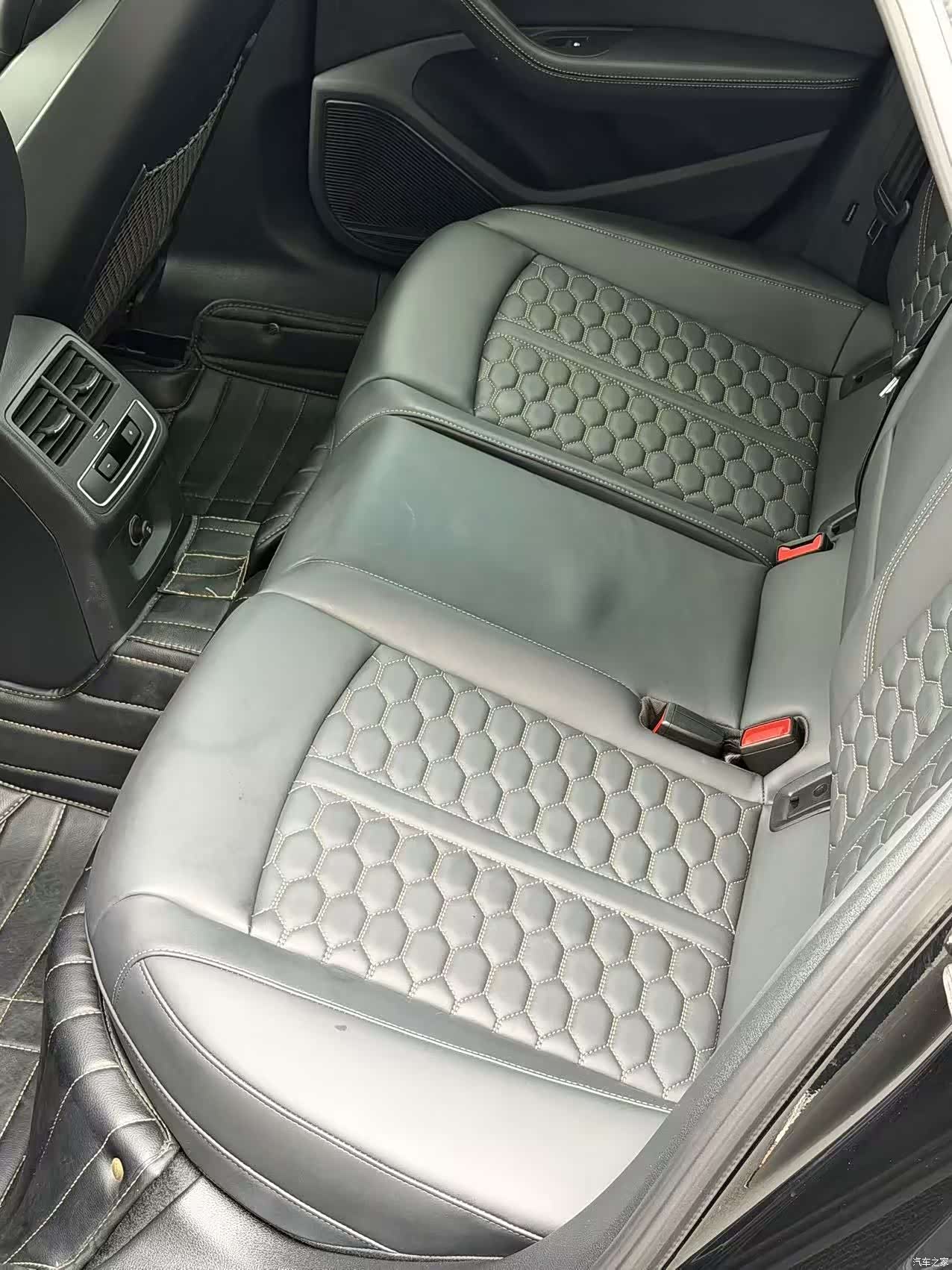 Audi RS4, 2023 15