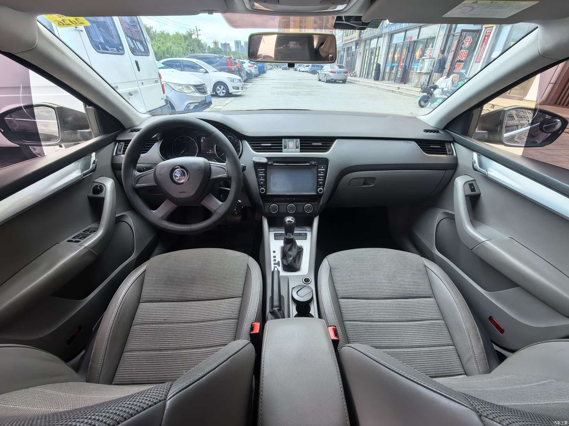 Skoda Octavia, 2015 6
