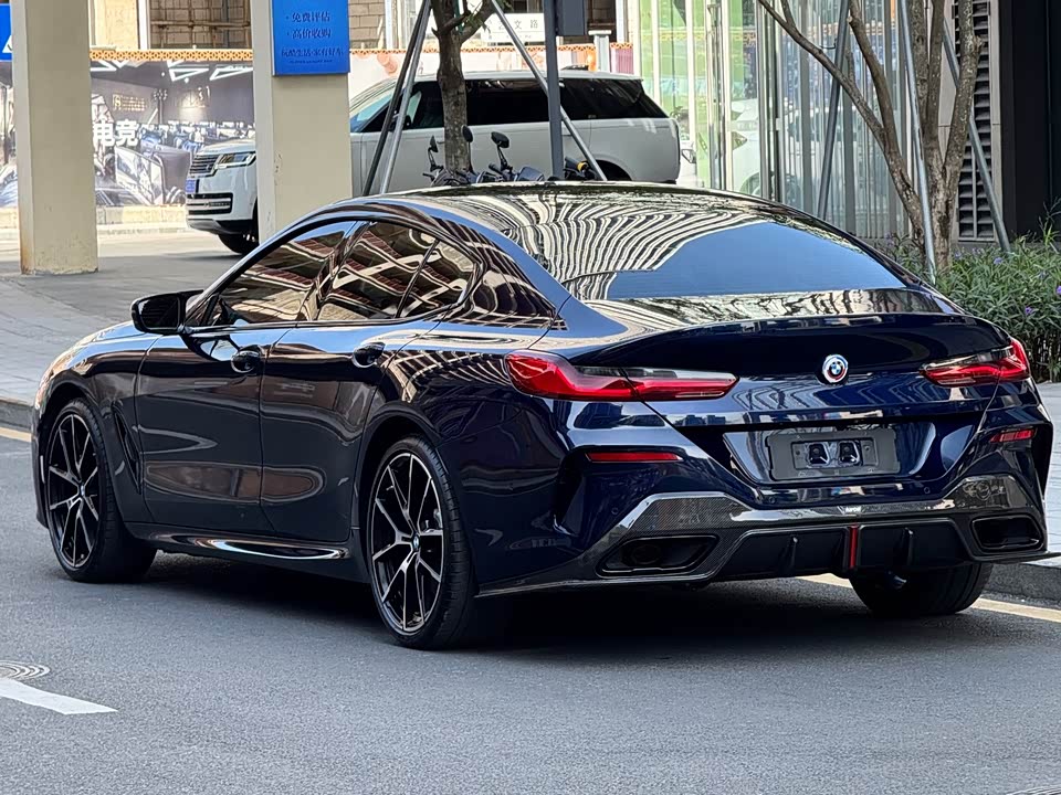 BMW 8 series