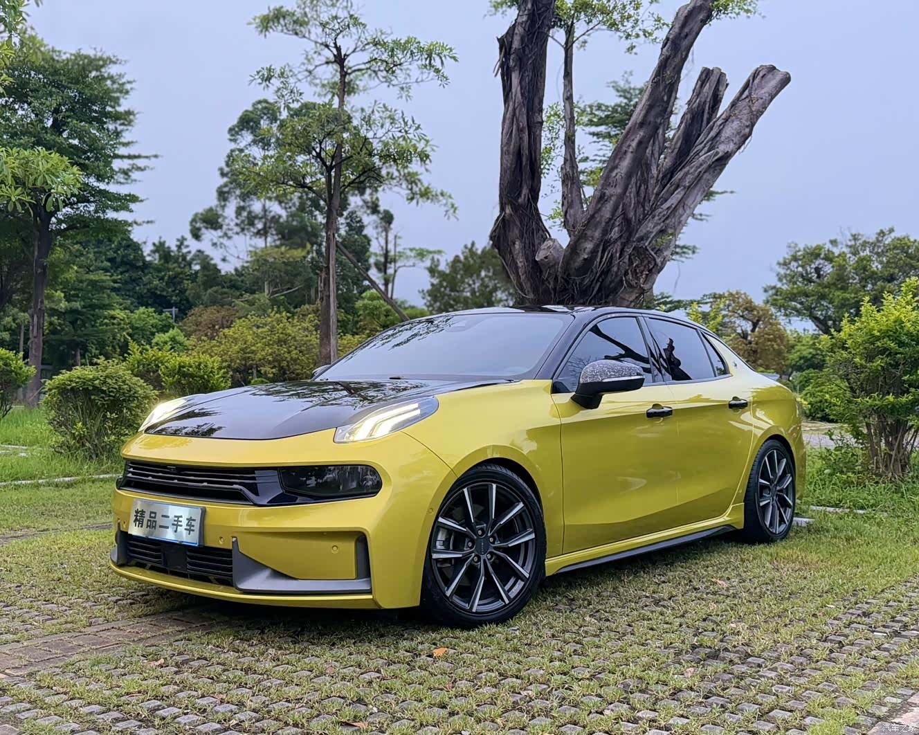 Lynk & Co 02