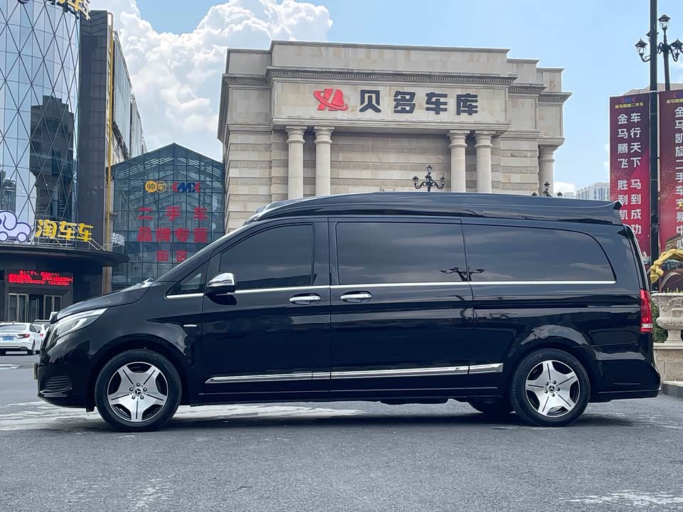 Mercedes-Benz V-class