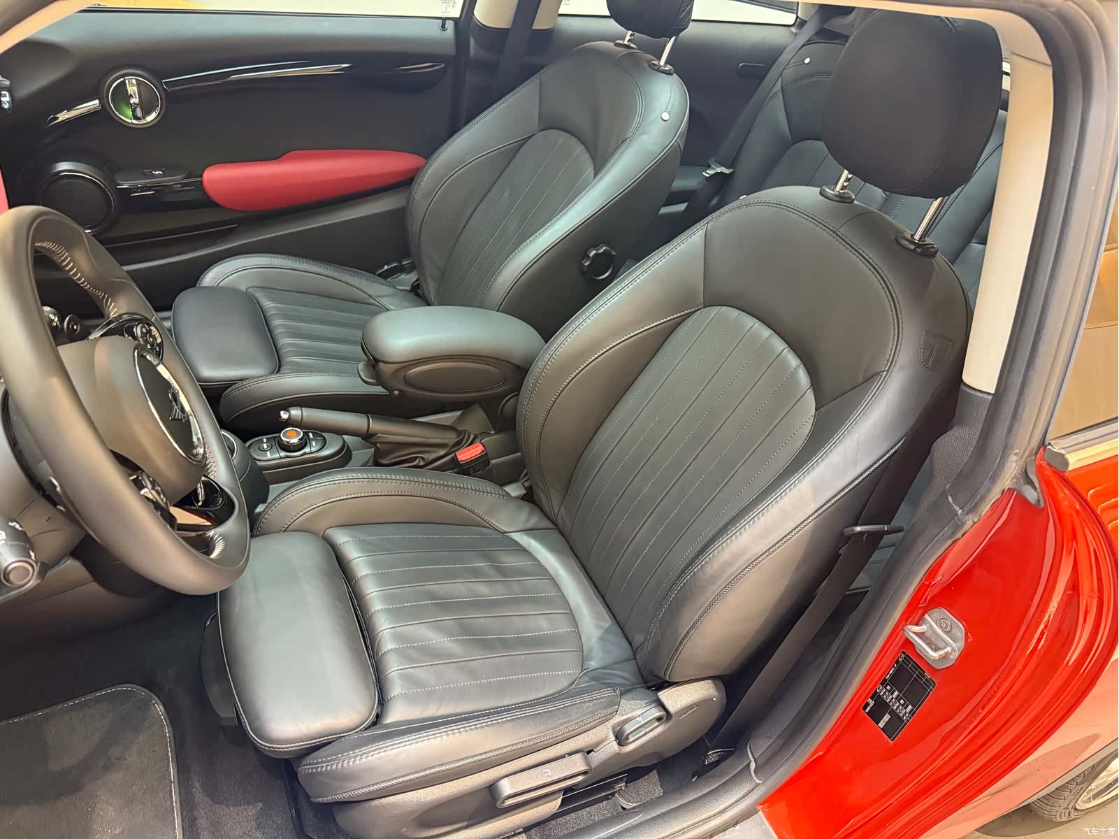 Mini Cooper, 2019 все фото
