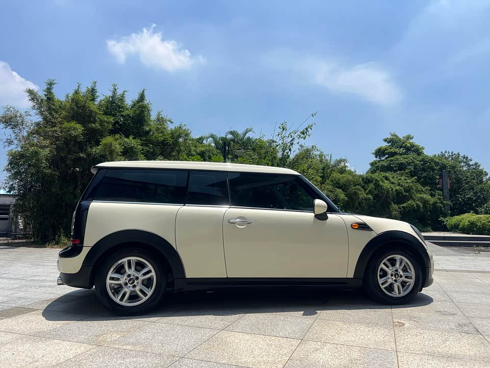 MINI CLUBMAN