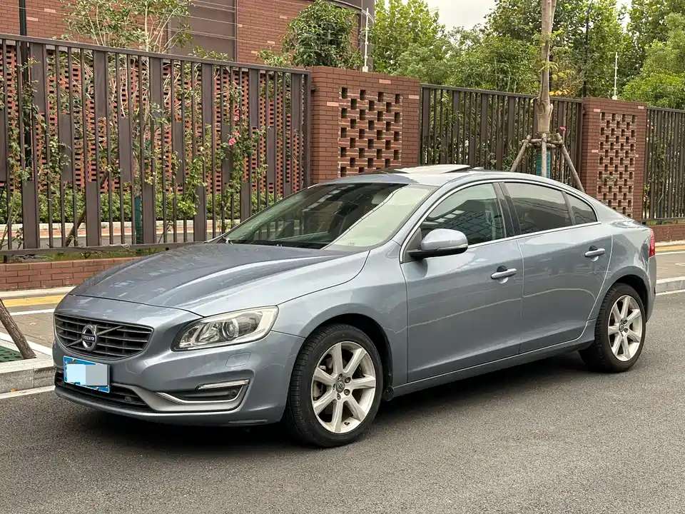 Volvo S60