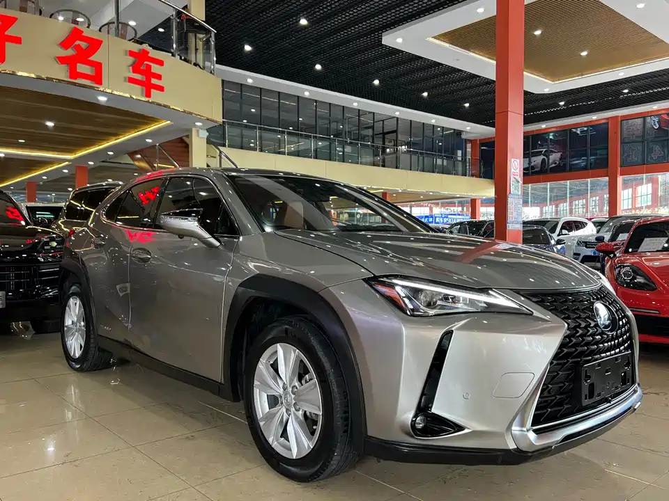 Lexus UX Lexus UX