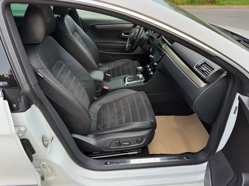 Volkswagen CC Volkswagen CC