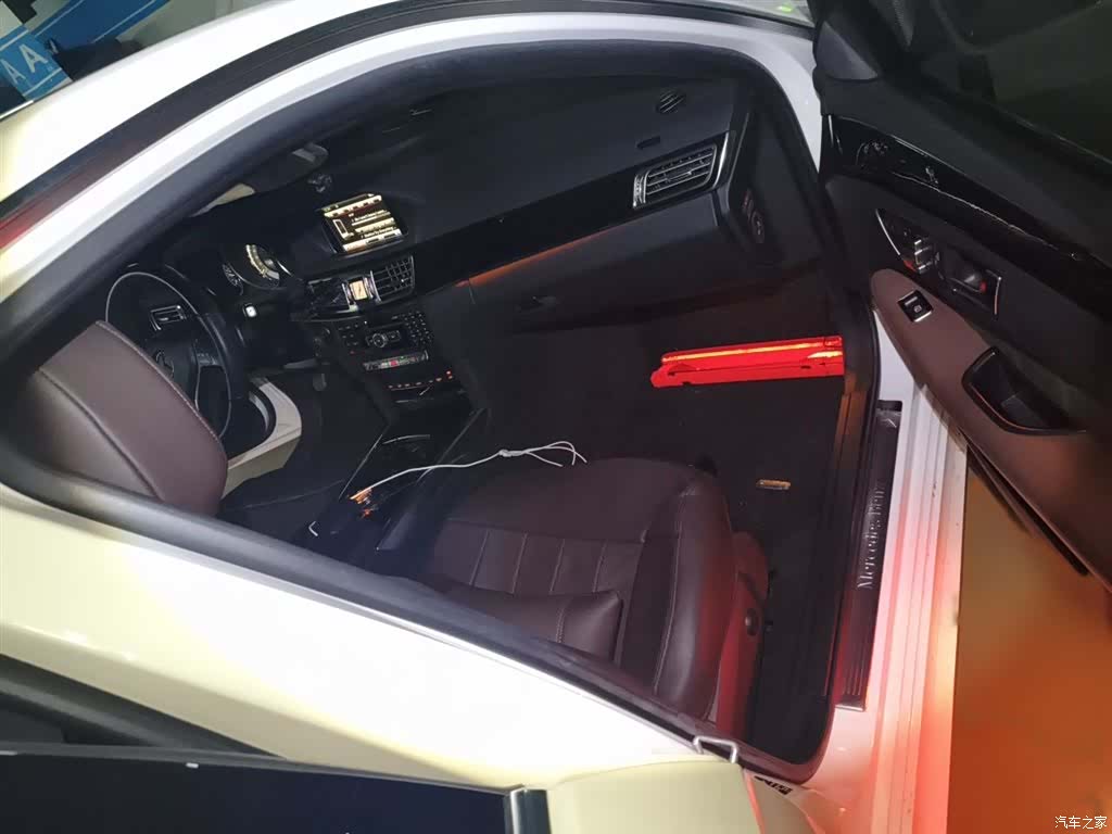 Mercedes-Benz E-Class, 2015 20