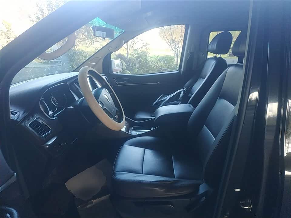 Forthing Popular CM7