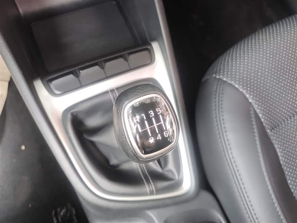 Hyundai Yuedong