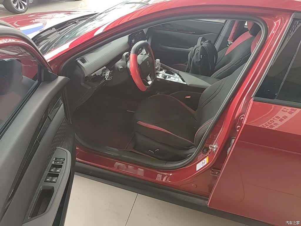 Changan UNI-V, 2022 16