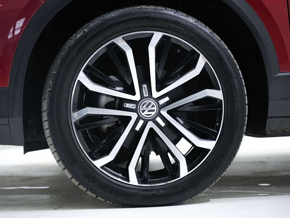 Volkswagen T-ROC exploring Songs