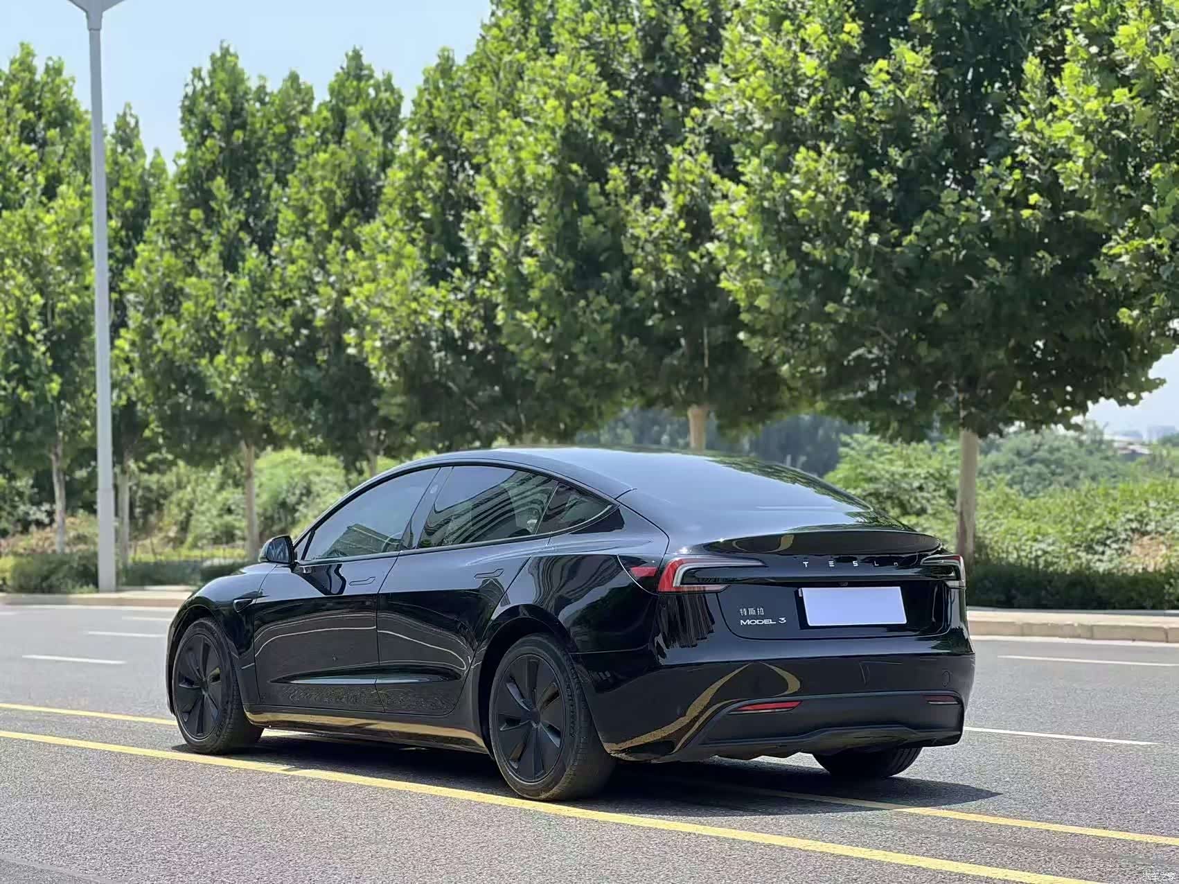 Tesla Model 3, 2024 9
