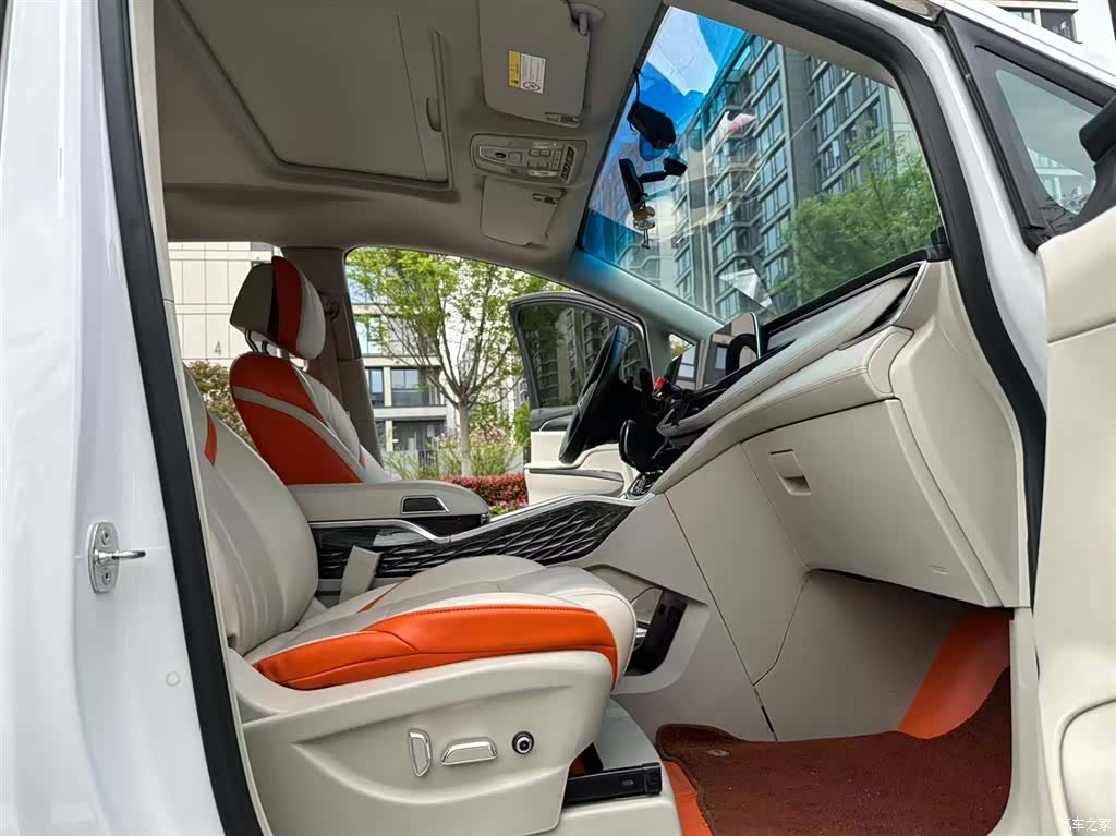 Buick GL8, 2023 все фото