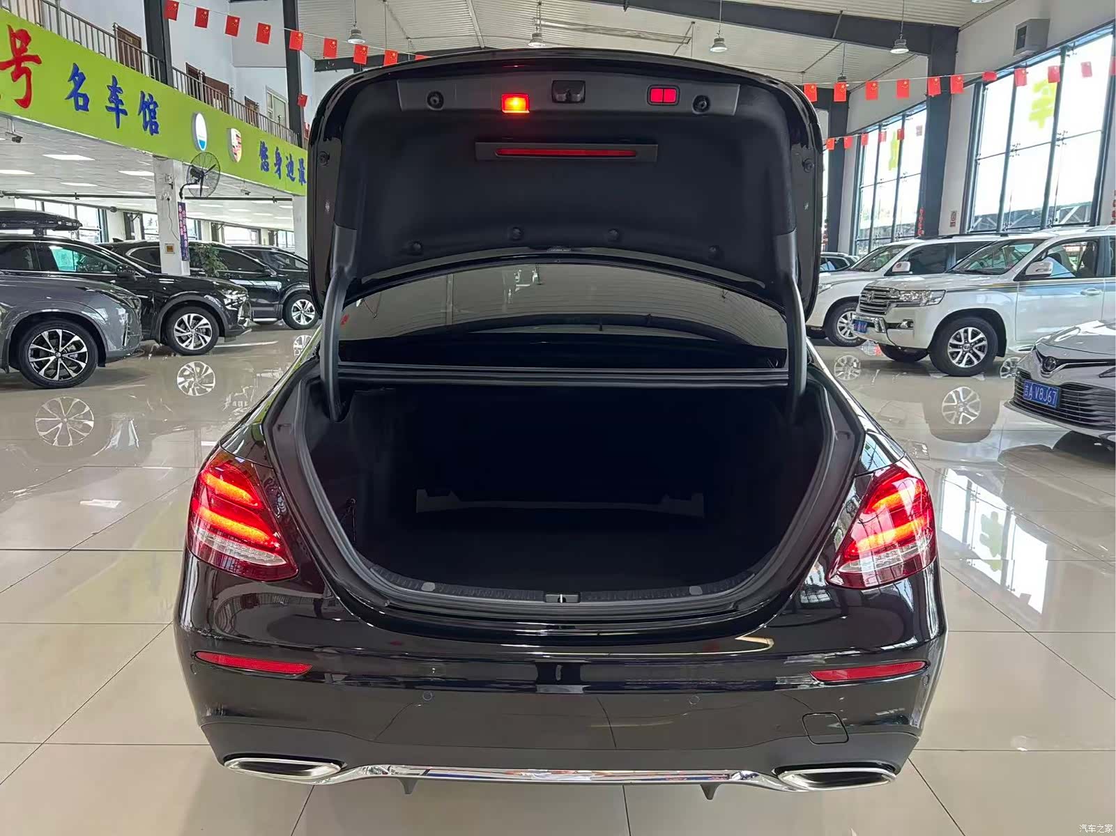Mercedes-Benz E-Class, 2019 14