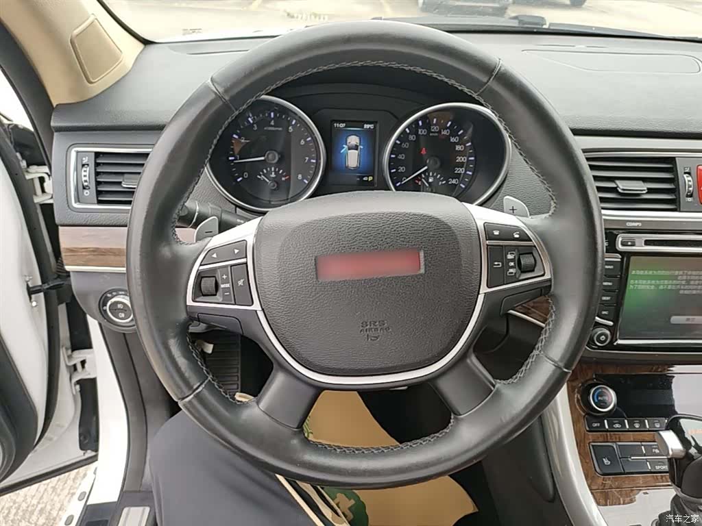 Haval H8, 2015 11