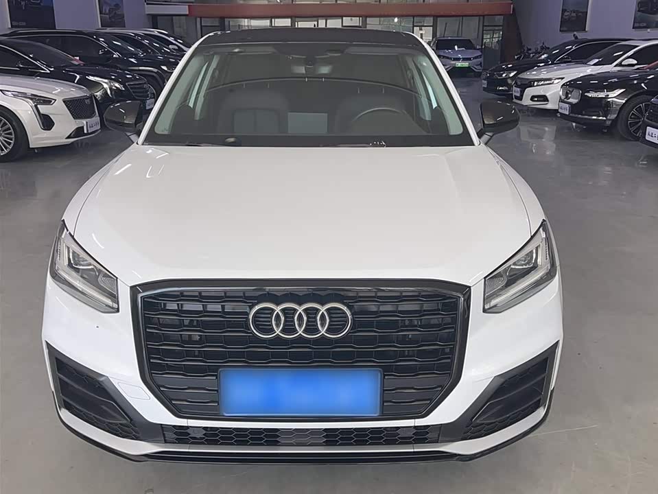 Audi Q2L