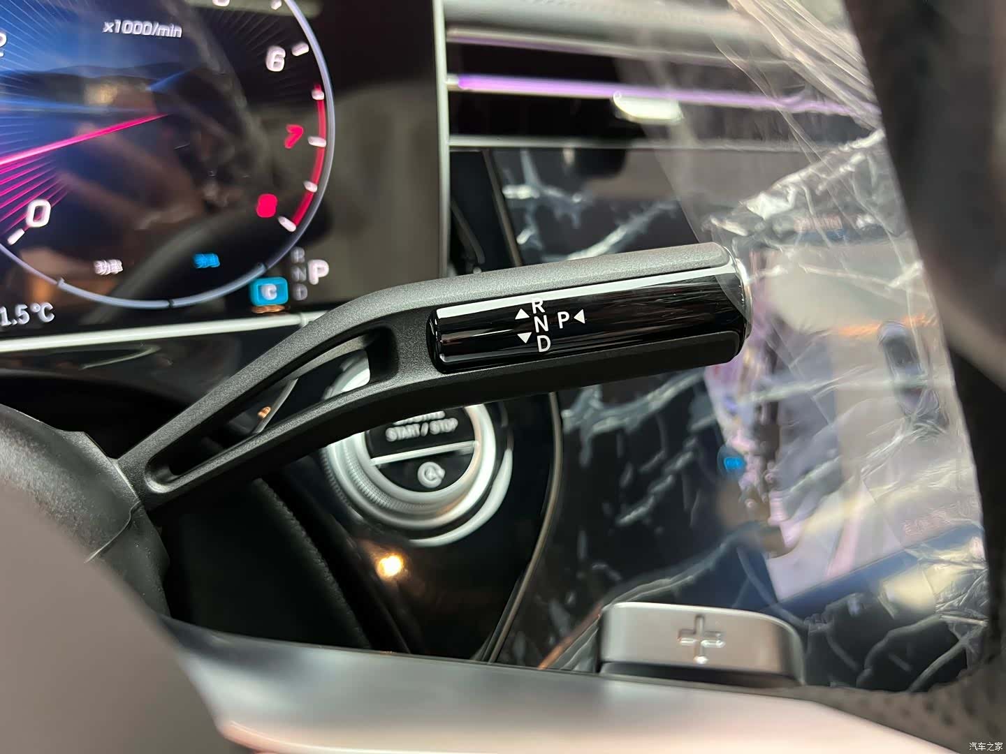 Mercedes-Benz E-Class, 2026 24
