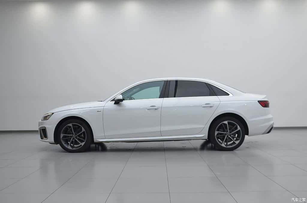 Audi A4L, 2021 2