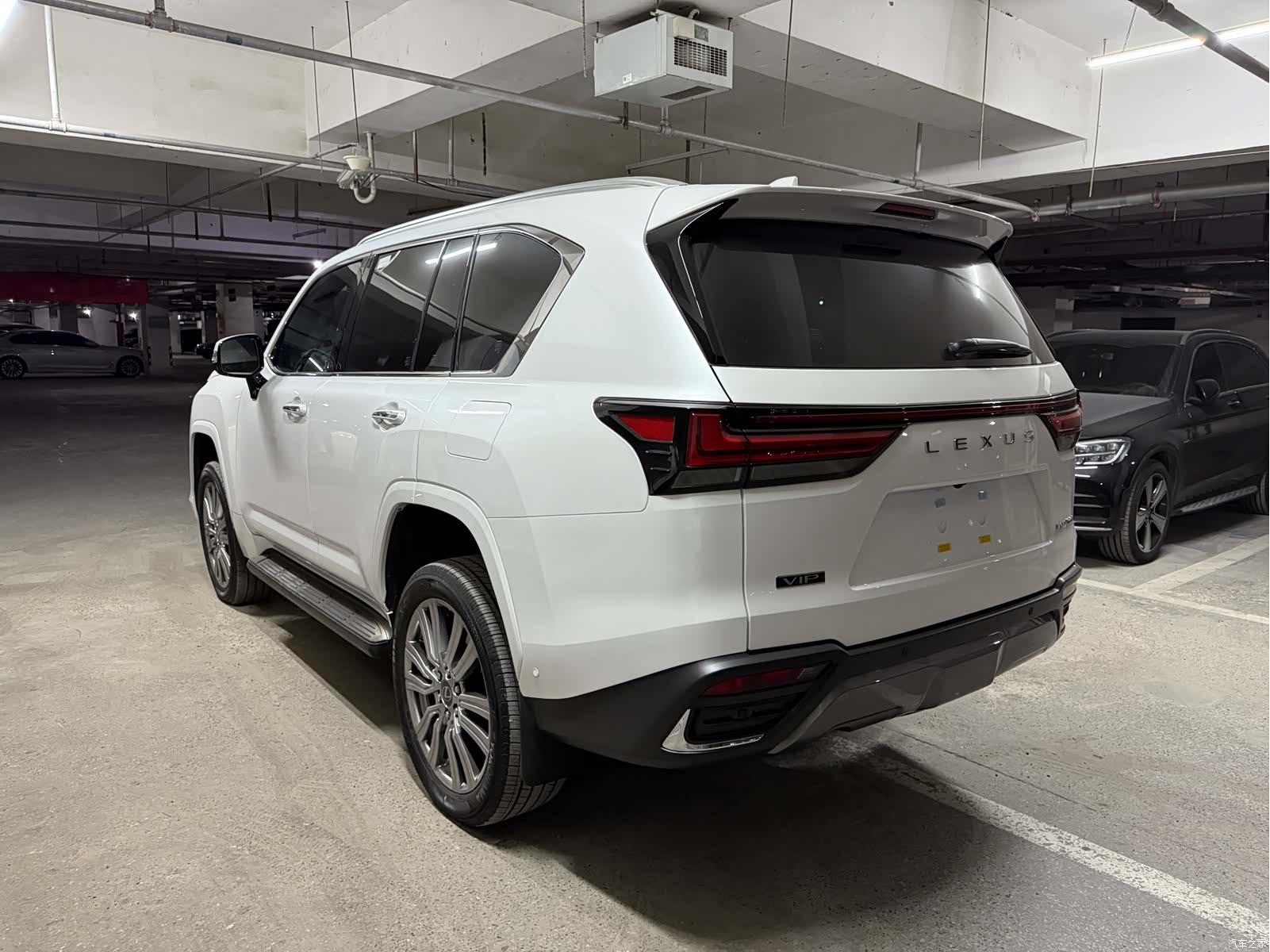 Lexus LX, 2025 10