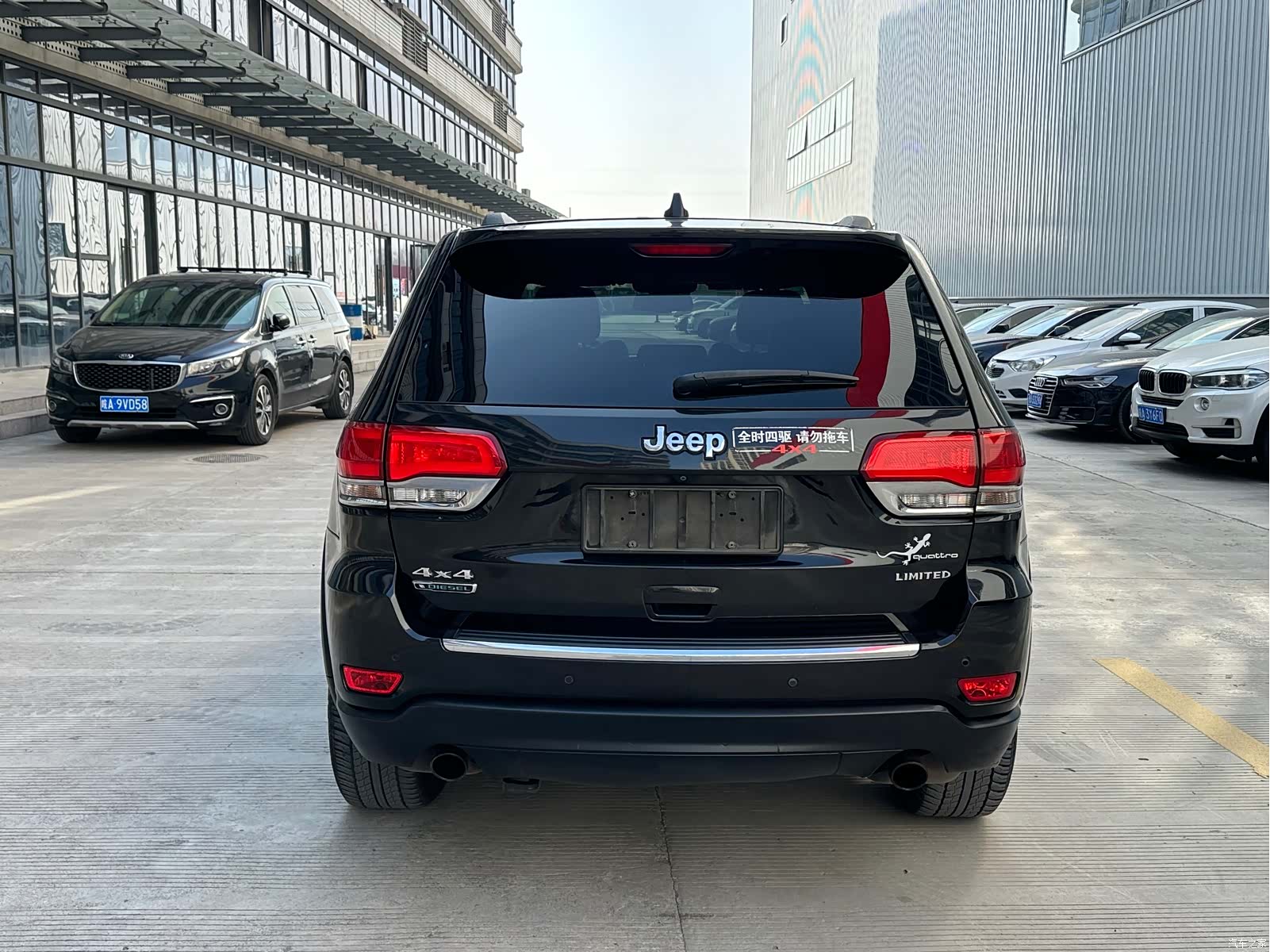 Jeep Grand Cherokee, 2016 все фото