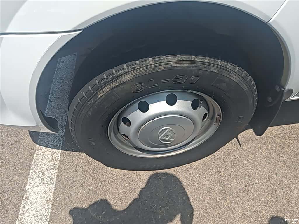Maxus V80, 2019 23
