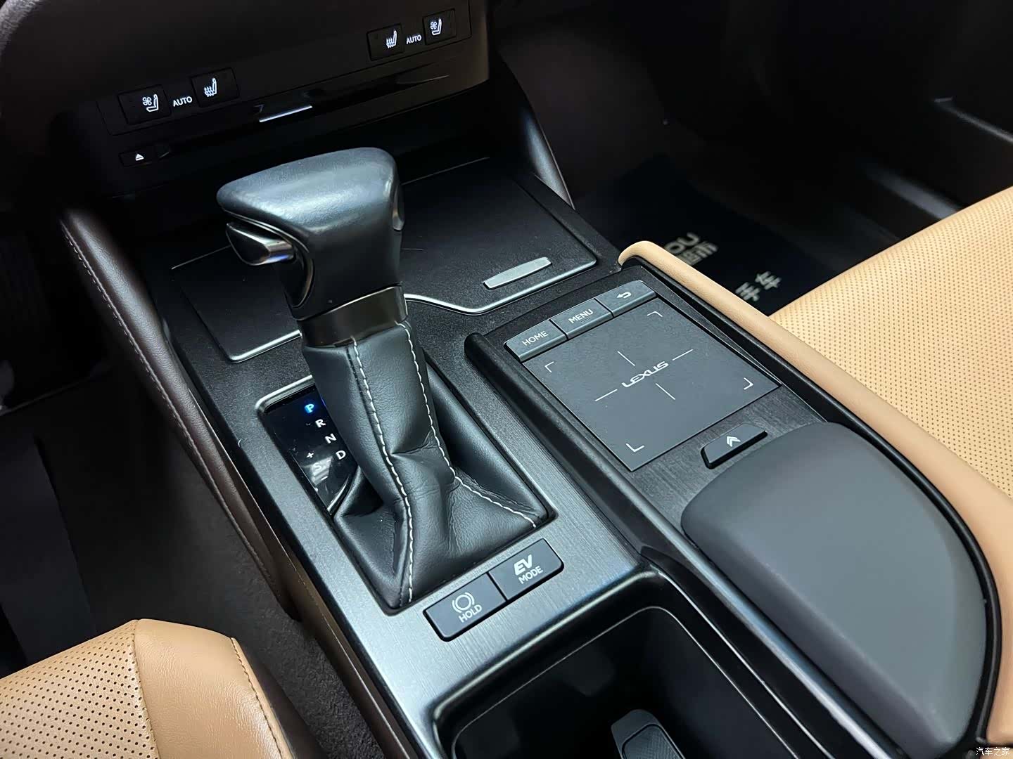 Lexus ES, 2021 14