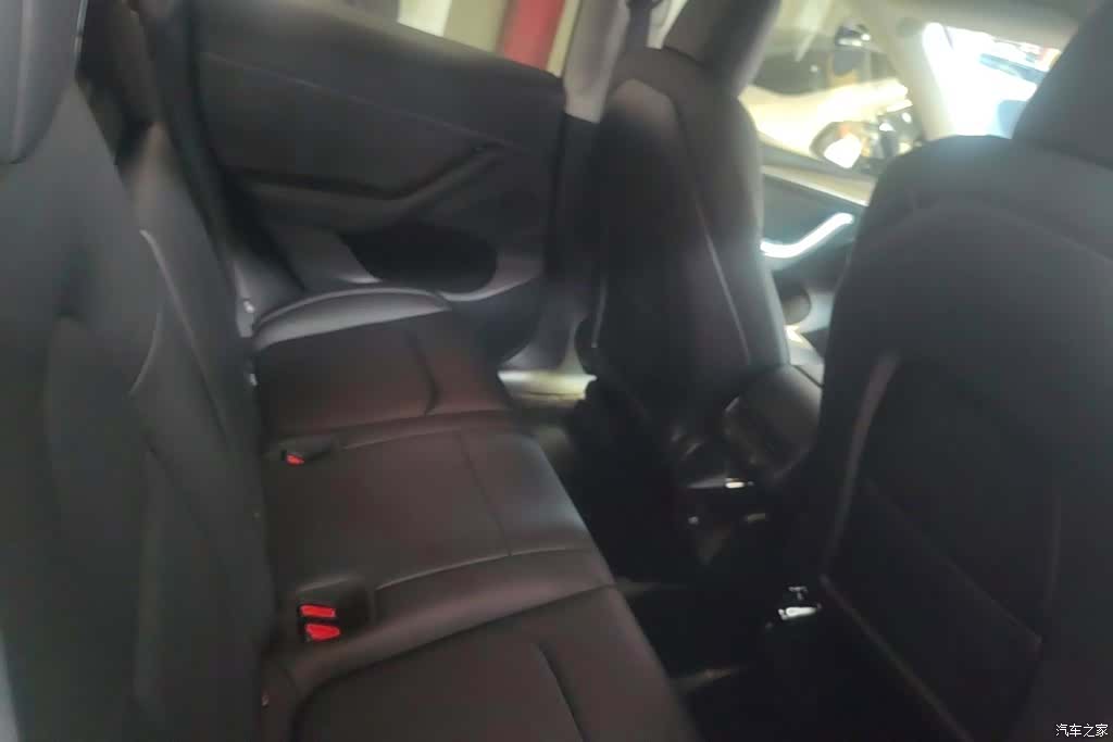 Tesla Model Y, 2022 11