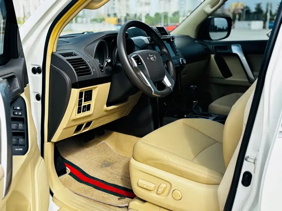 Toyota Prado