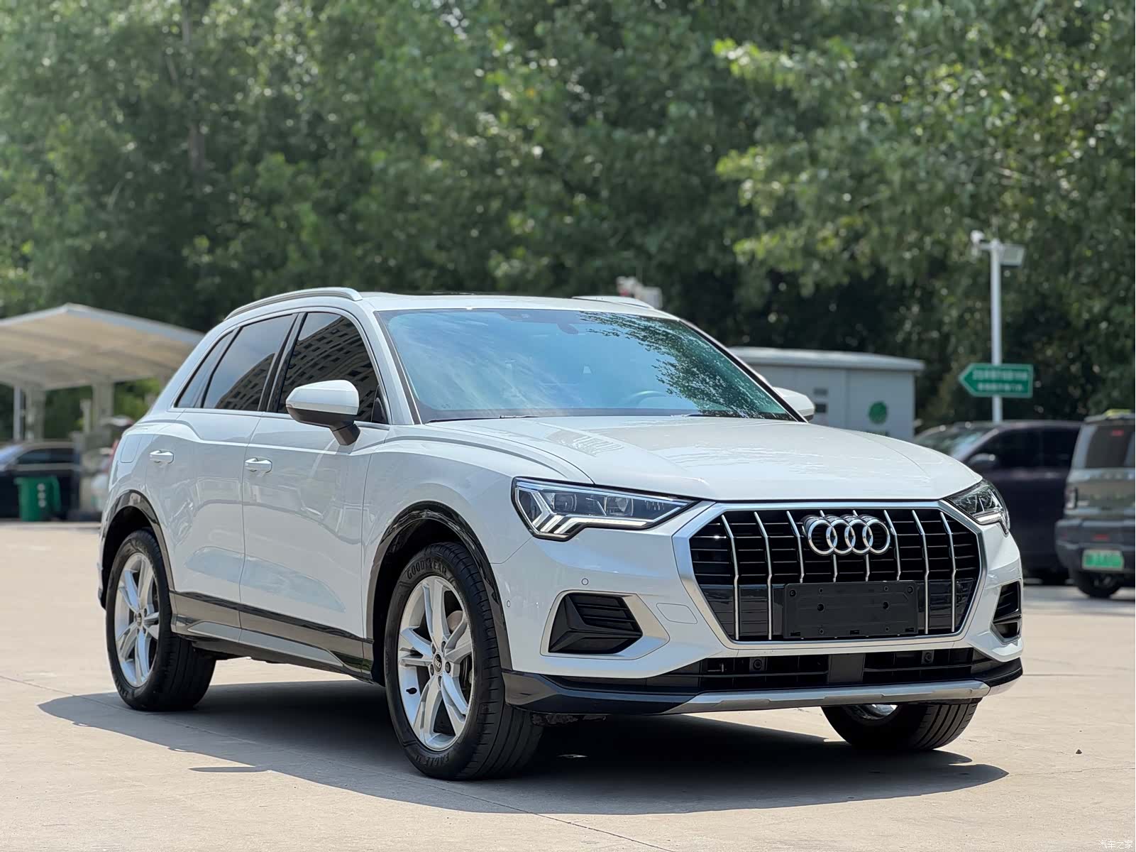Audi Q3, 2022 3