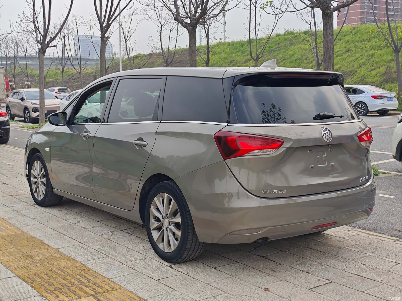 Buick GL6, 2019 7