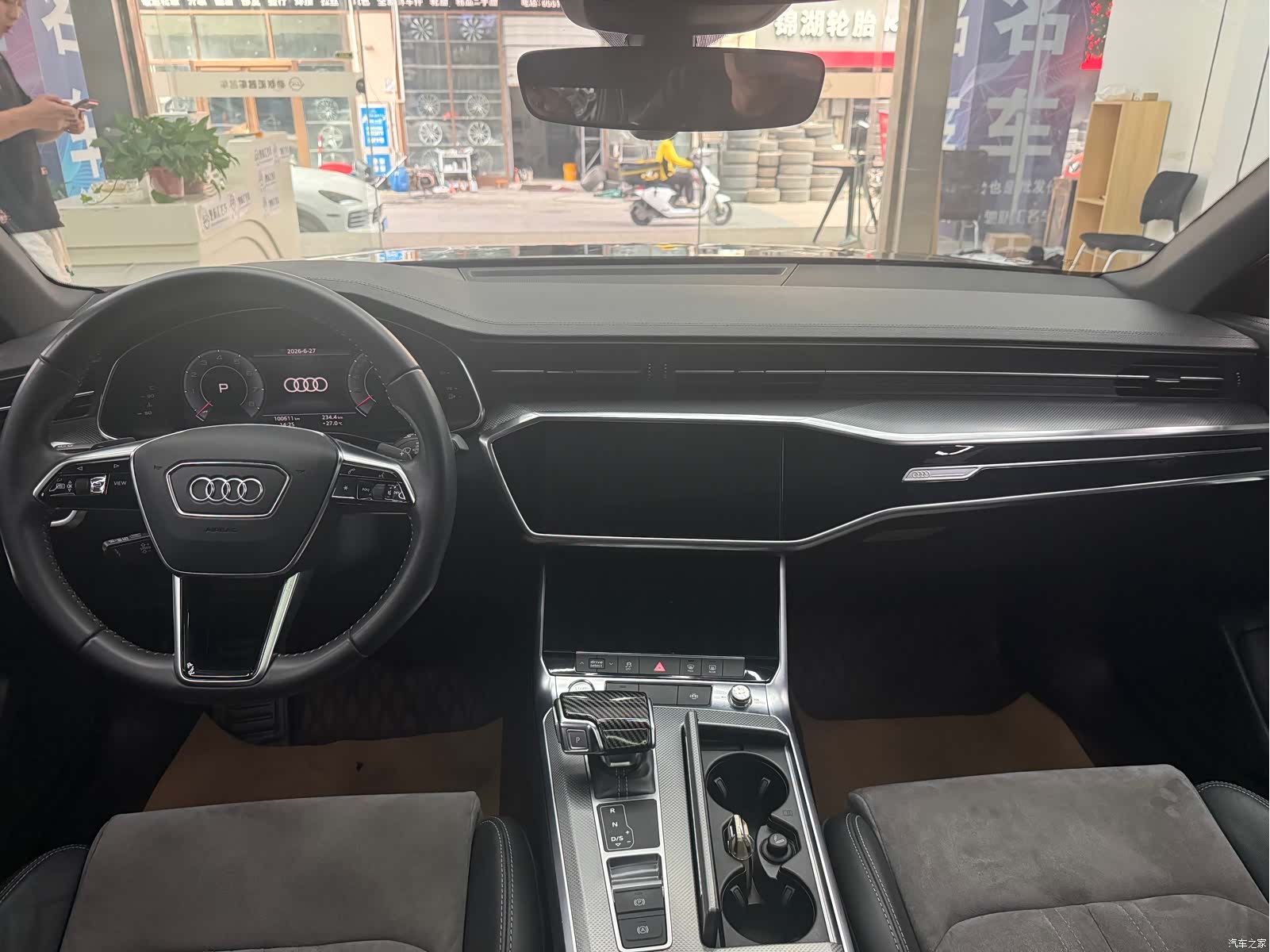 Audi A6L, 2020 все фото