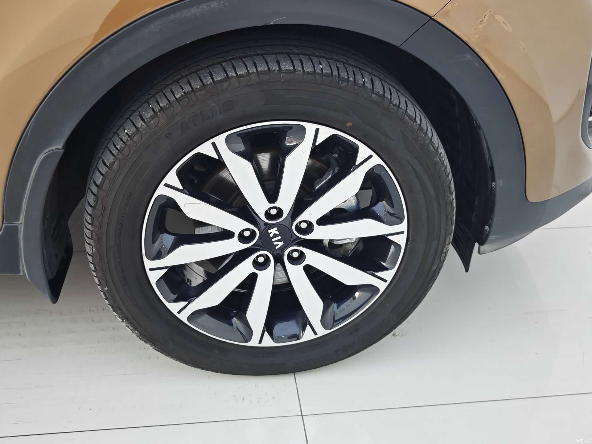 Kia KX5, 2016 15