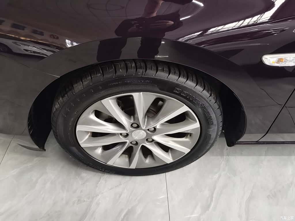 Buick GL6, 2021 25