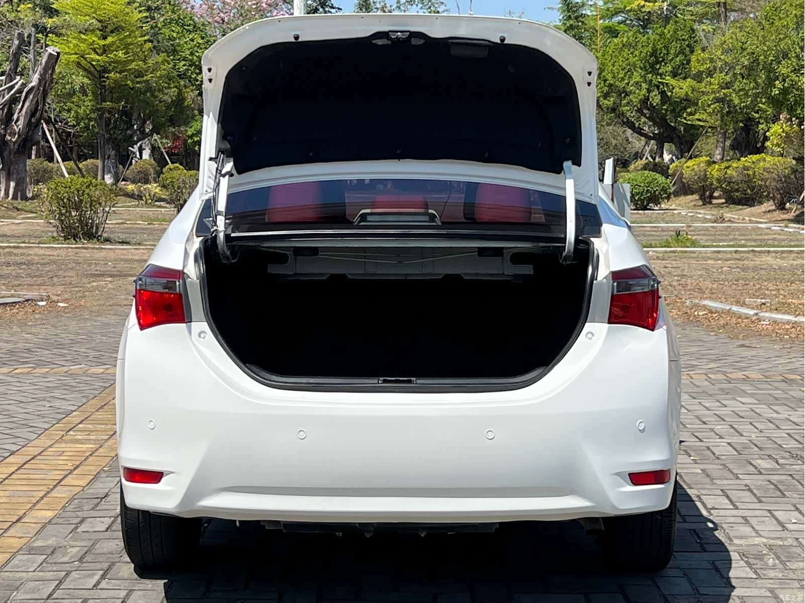 Toyota Corolla, 2017 18