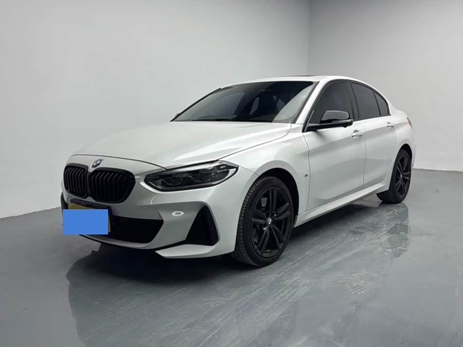 BMW 1 Series 2023, фото 1