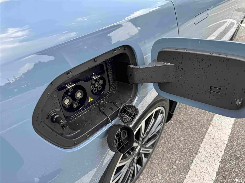Leapmotor B01, 2025 36