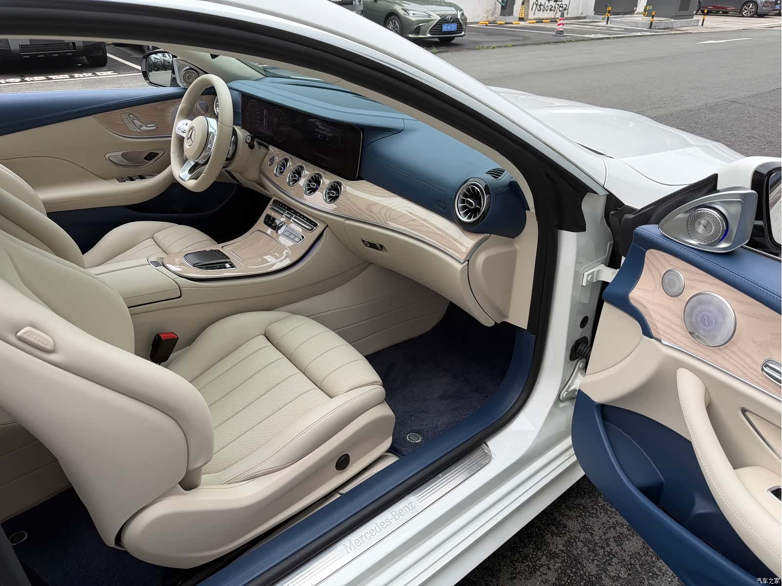 Mercedes-Benz E-Class, 2019 12