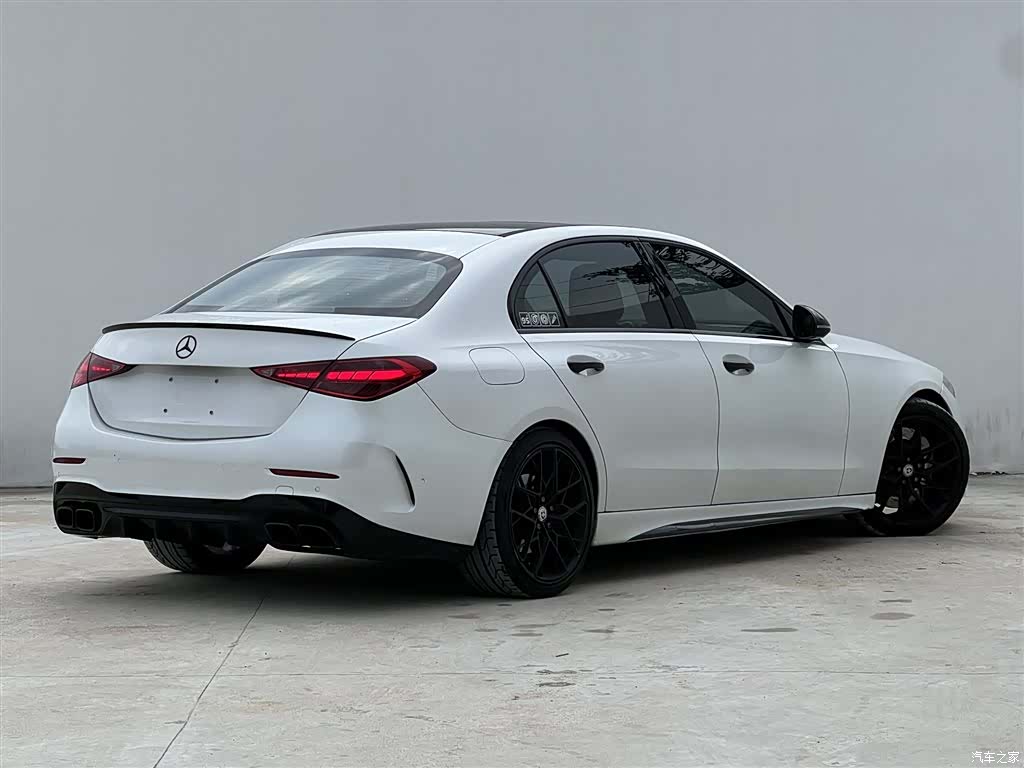 Mercedes-Benz C-Class, 2022 3