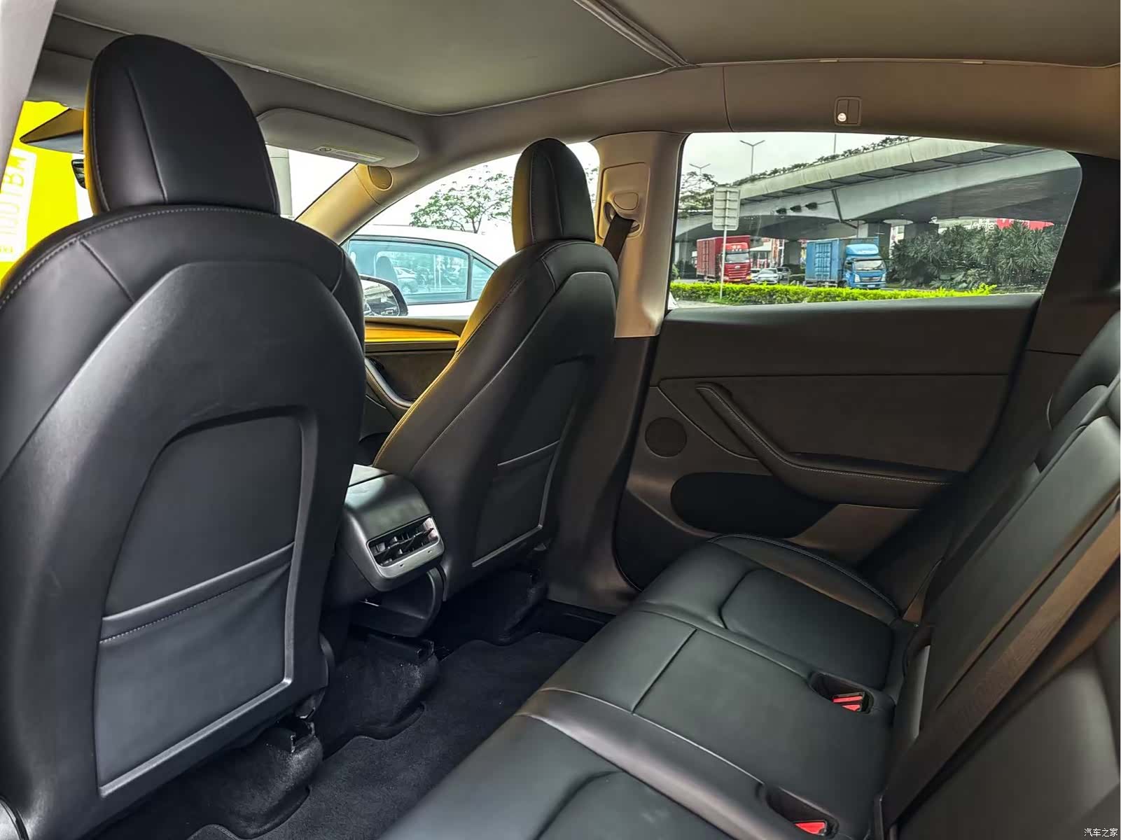 Tesla Model Y, 2022 6