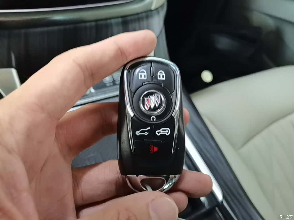 Buick GL8, 2021 9