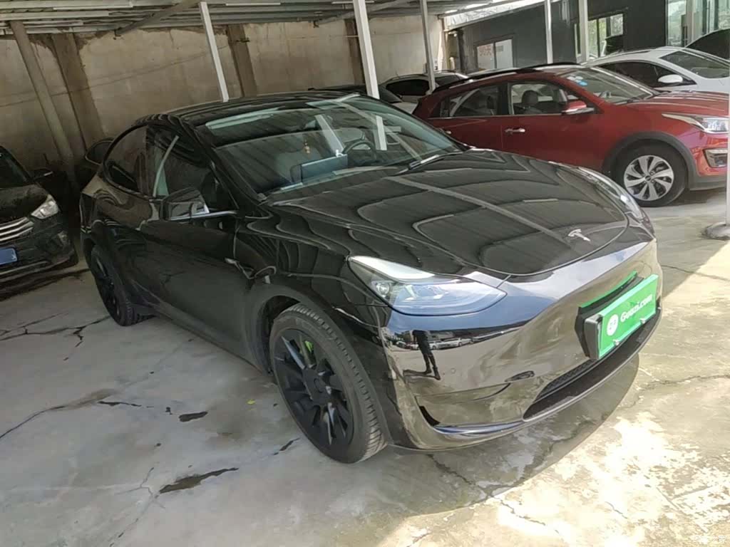 Tesla Model Y, 2023 22