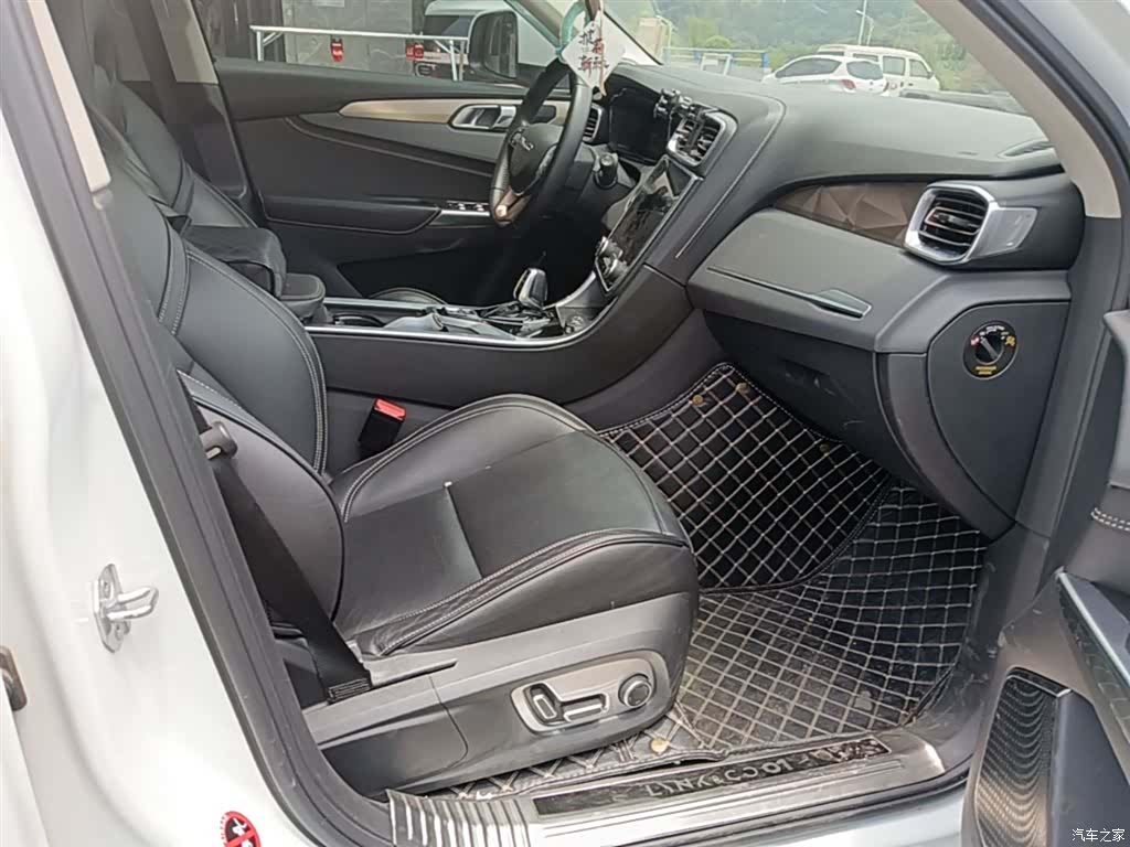 Lynk & Co 01, 2018 25