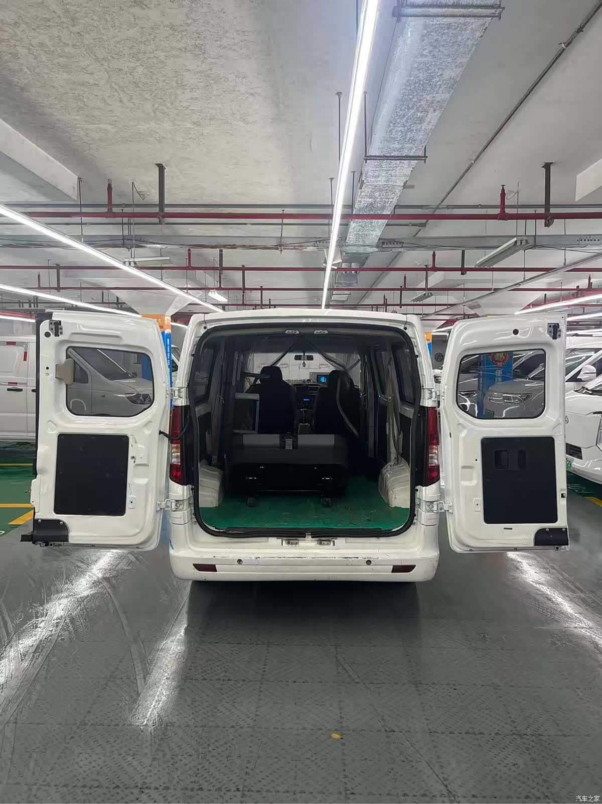 Changan EM80, 2024 9