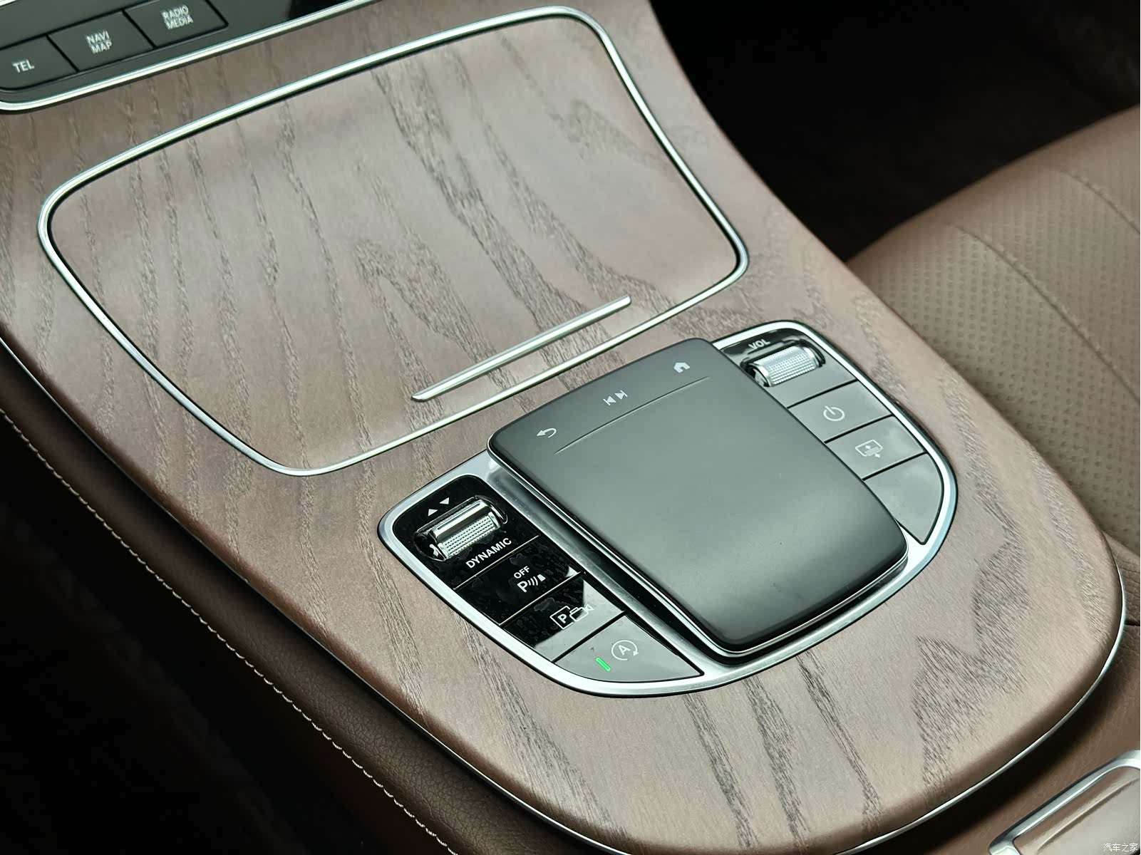 Mercedes-Benz E-Class, 2023 19