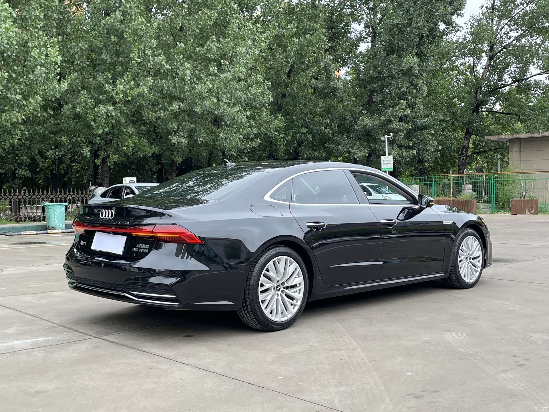 Audi A7L, 2024 12