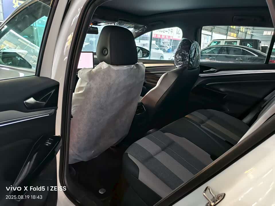 Volkswagen ID.4 CROZZ