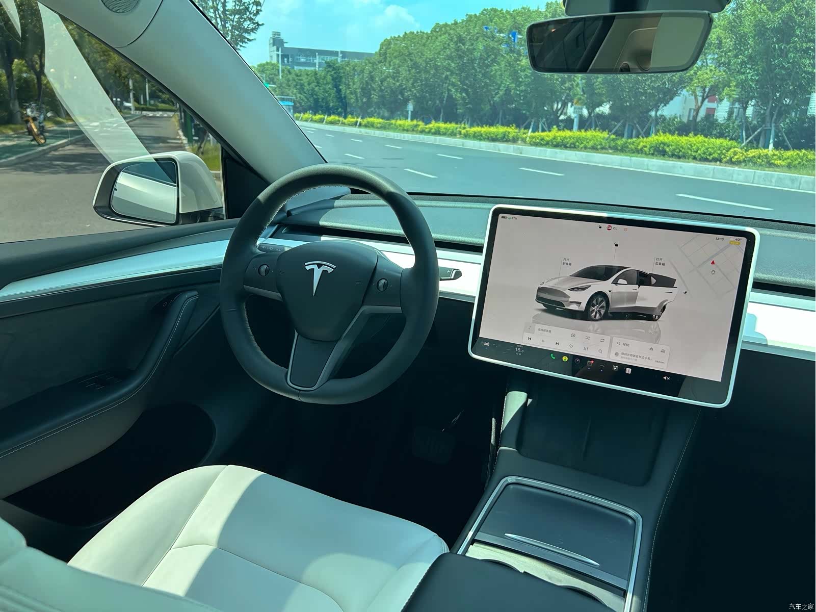 Tesla Model Y, 2022 7