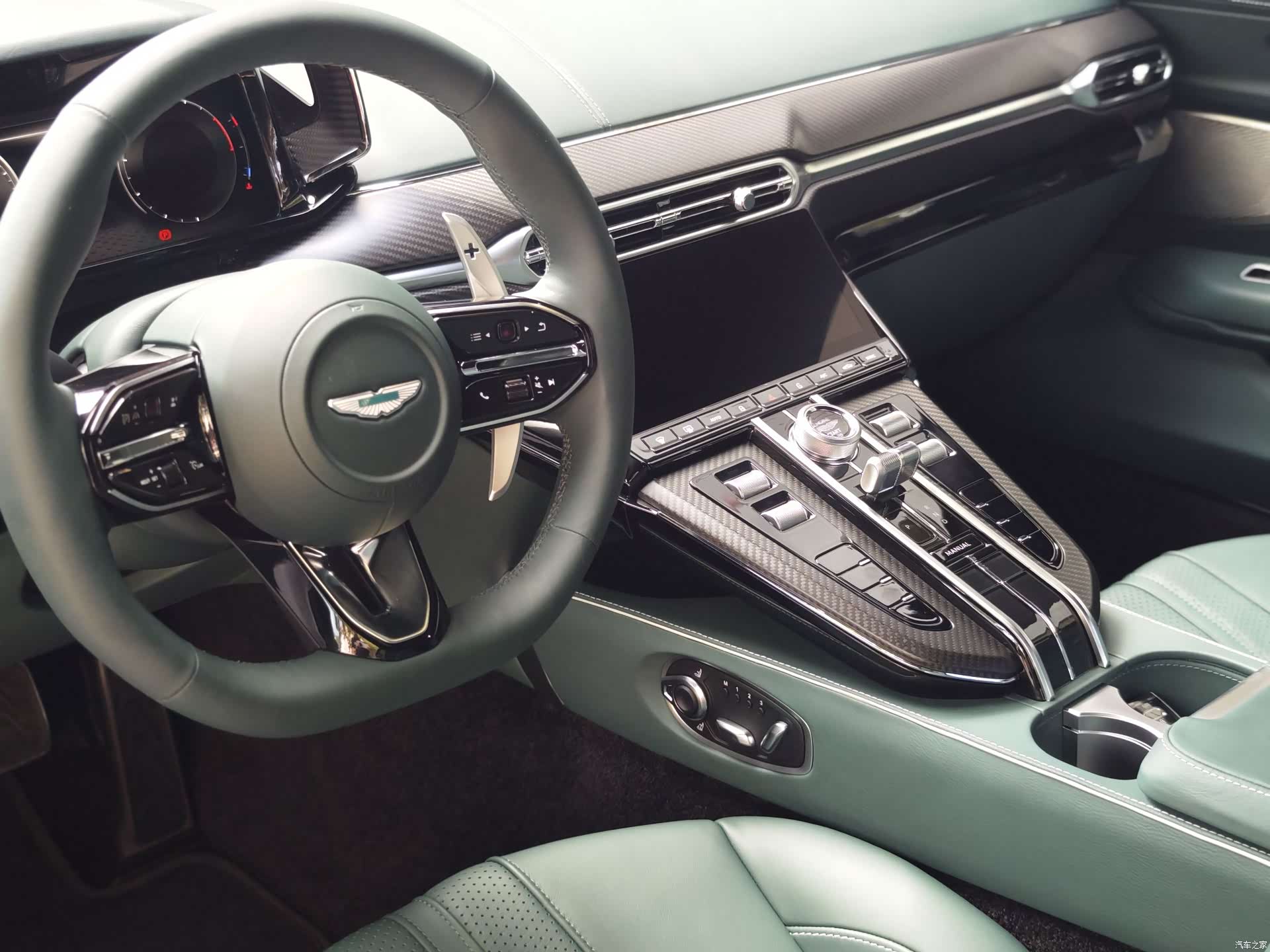 Aston Martin Vantage, 2025 12
