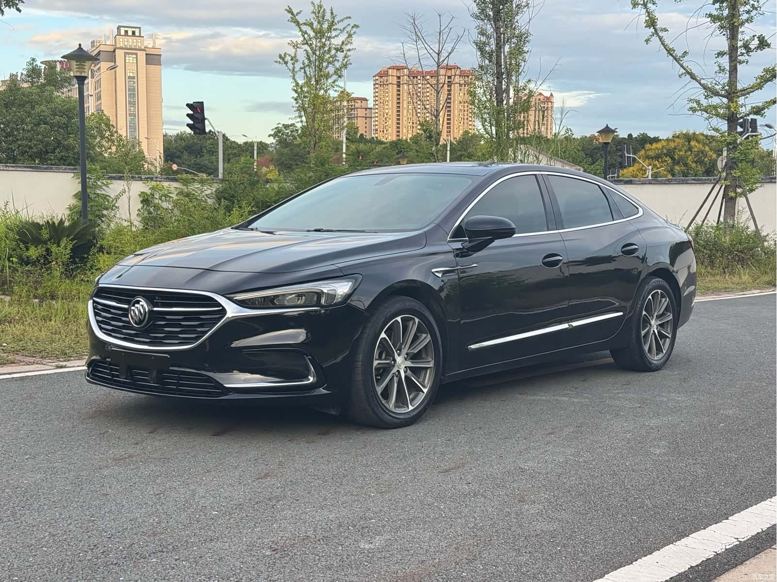 Buick LaCrosse, 2020 1